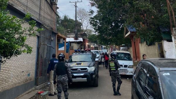 Dos detenidos en allanamientos simultáneos por crimen de mujer en la Chacarita