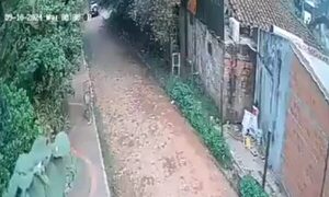 (VIDEO)Motobolt cayó a causa de perros