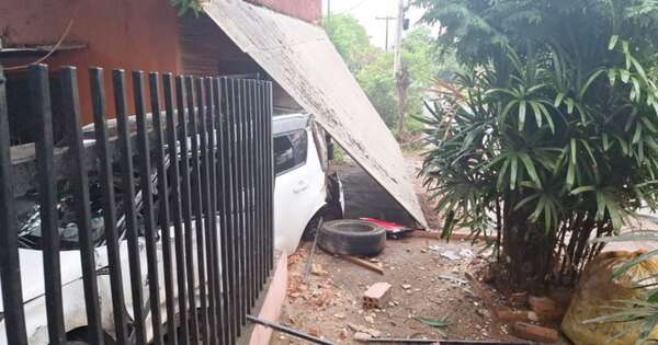Diario HOY | Conductora sufre heridas tras chocar contra una vivienda