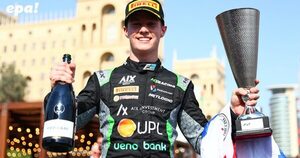 Paraguay en lo más alto de la Fórmula 2: Triunfo de Joshua Duerksen en Bakú