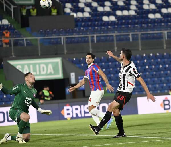 Torneo Clausura: Otro castipo para el Ciclón - Fútbol - ABC Color