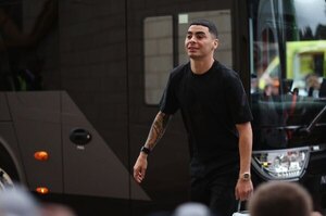 Versus / Miguel Almirón no tuvo minutos en su vuelta a Inglaterra
