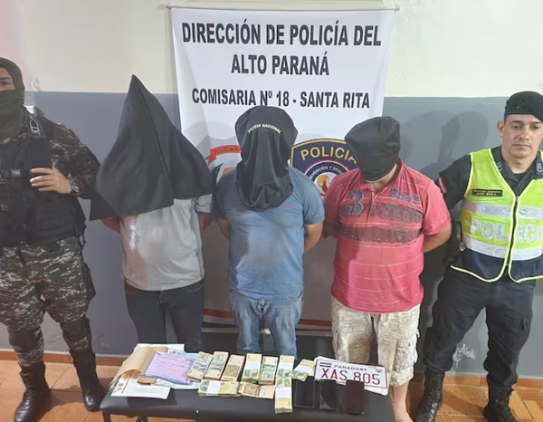 Detienen a camioneros tras resistirse al control policial