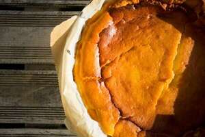 Para merendar a lo grande: tarta de ricota con ciruelas - Gastronomía - ABC Color