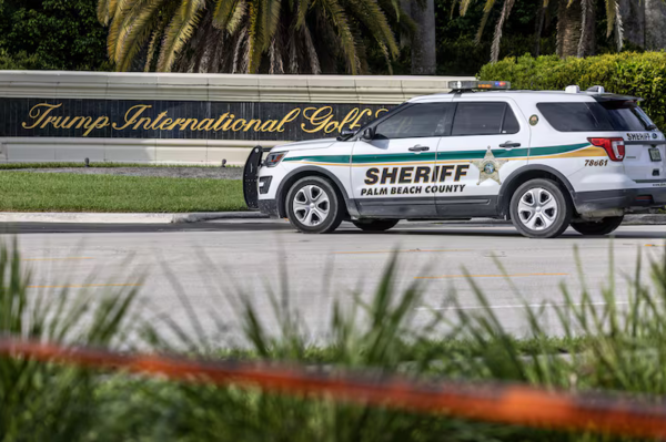Policía confirma que detenido por intentar atentar contra Trump tenía un rifle AK-47