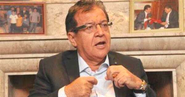 La Nación / “La política está anémica de construcción de liderazgos”
