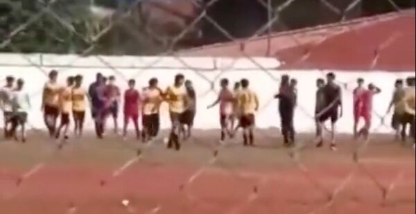 Versus / Revelan el momento de la agresión que sufrió joven jugador fallecido