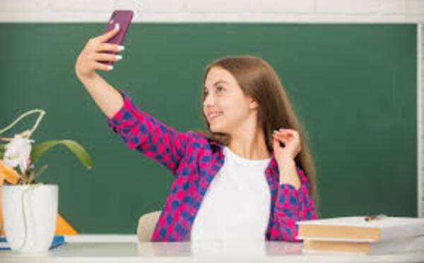 Prohibiciones positivas de celulares - El Independiente