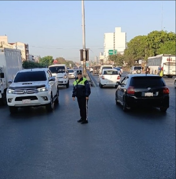 Caos vehicular tras habilitación de giro en Mariscal López y Pitiantuta