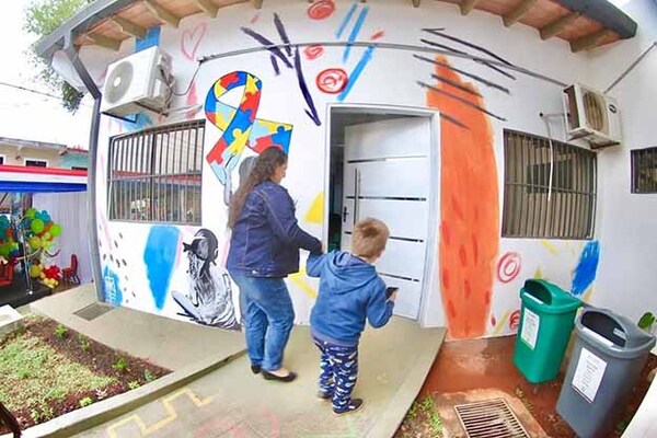 Fue inaugurado el primer espacio gratuito de desarrollo infantil para niños con TEA en Alto Paraná | DIARIO PRIMERA PLANA