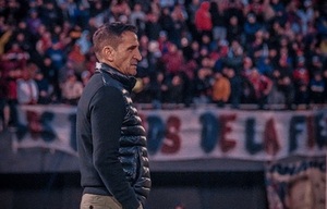 Declive de Manolo Jiménez en Cerro Porteño genera preocupación