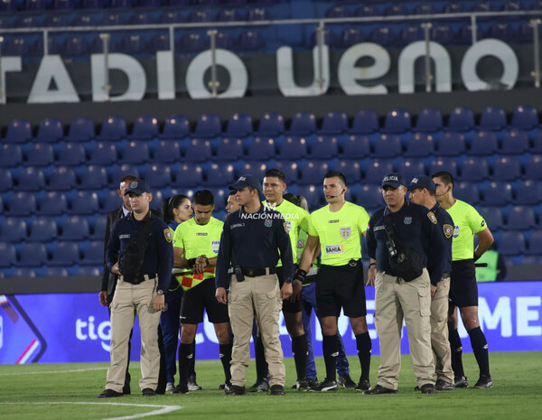 Versus / Cerro Porteño pide duro castigo para árbitros: "No son errores humanos"