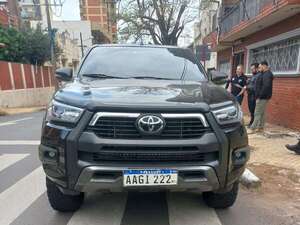 En Brasil reclaman la camioneta hallada en poder de coronel de la Senad - Policiales - ABC Color