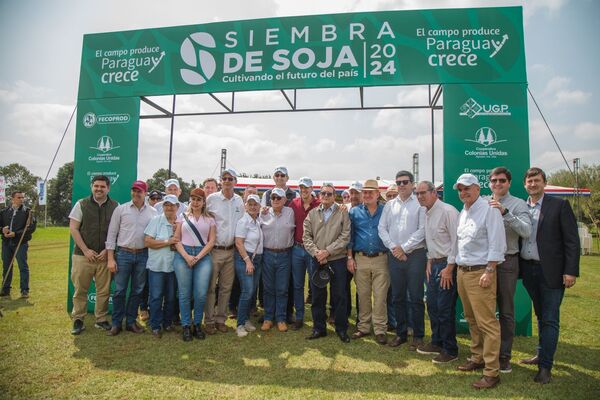 Con el lema cultivando el futuro del país, Fecoprod y UGP lanzan la siembra de soja 2024