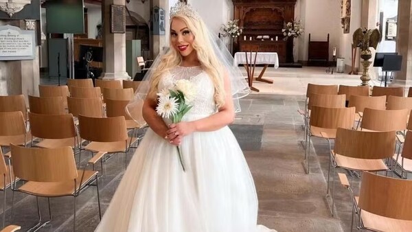 Una mujer se casó consigo misma y se divorció en su primer aniversario
