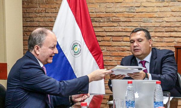 Ejecutivo presentó al Senado el proyecto de Ley modificado del Servicio Civil