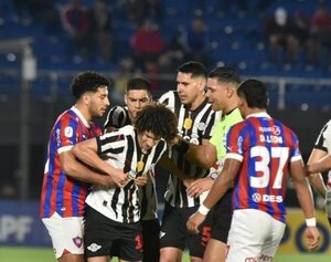 Durísimo comunicado de Cerro: Pide que se aparten a réferes y al director de Árbitros · Radio Monumental 1080 AM