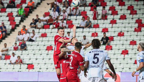 Versus / Samudio da el triunfo a su equipo con gol sobre la bocina