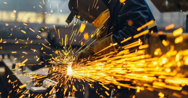 La Nación / Peña firma decreto que impulsará desarrollo de la industria metalúrgica