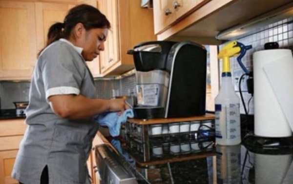 Trabajadoras domésticas defienden la inamovilidad laboral - Portal Digital Cáritas Universidad Católica
