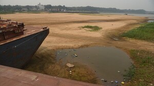 Río Paraguay languidece por sequía que amenaza su mayor ruta para el comercio