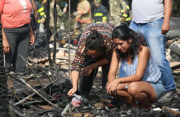 Las hipótesis de los recientes incendios en la Chacarita - Nacionales - ABC Color