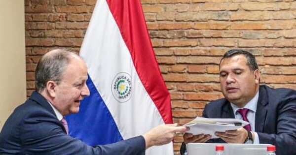 Diario HOY | Presentan Proyecto de Ley del Servicio Civil: prohíbe nepotismo y establece nuevas reglas