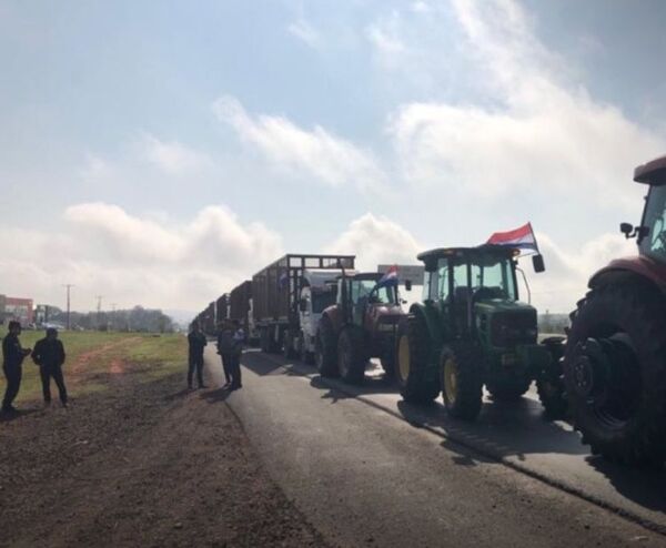 Tractorazo en Asunción por ley sobre alcohol en hidrocarburos