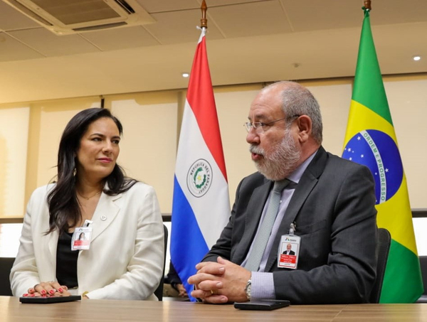 Ministra Centurión asume como miembro del Consejo de Administración de Itaipu - La Clave