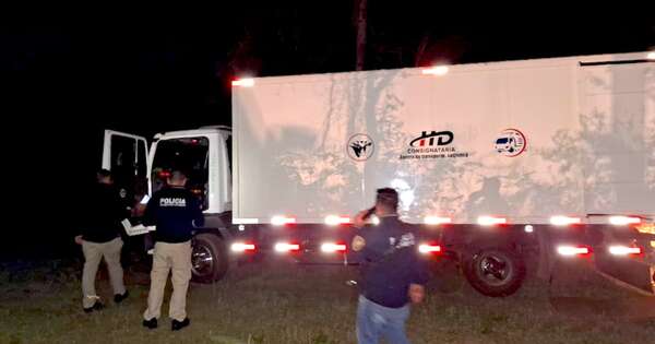 Diario HOY | Camión asaltado, con 2 policías antiterroristas de custodios, y los iPhone 16