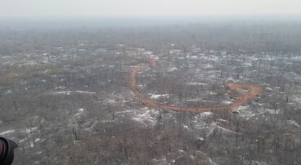 Se reavivó el fuego en Chovoreca y buscan contener el avance