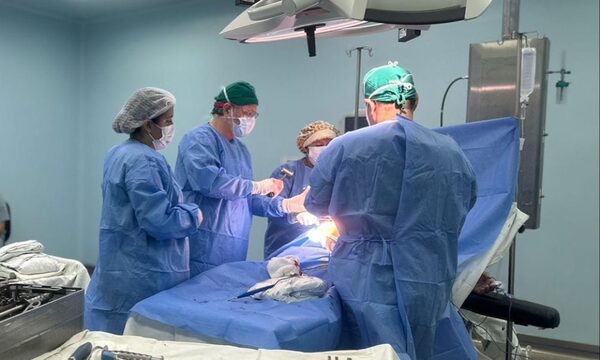 Primera cirugía de cadera en el interior del país con materiales de osteosíntesis cubiertos por el IPS