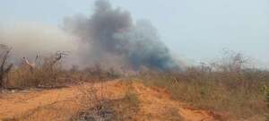 Chovoreca: Se reactivan focos de fuego y mañana prestan declaración los supuestos responsables de los incendios - Noticias del Chaco - ABC Color