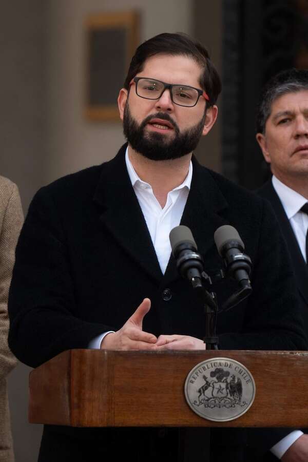 Gabriel Boric, presidente de Chile, presentó a su nueva pareja - Gente - ABC Color
