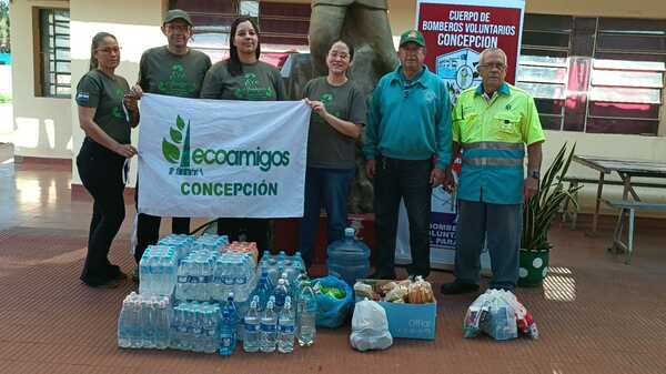 Grupo Ambiental Ecoamigos Dona Medicamentos, Agua y Alimentos al Cuerpo de Bomberos Voluntarios de Concepción
