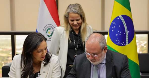 La Nación / Claudia Centurión asumió como miembro del Consejo de Itaipú