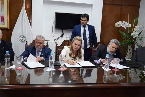 Conflicto con cirujanos pediátricos del IPS se resuelve con la firma de un acuerdo