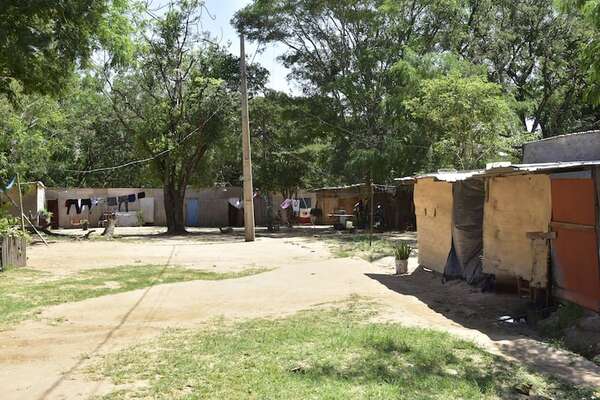 Mirá lo que encontraron en sus casas las familias damnificadas del refugio RC4 - Nacionales - ABC Color