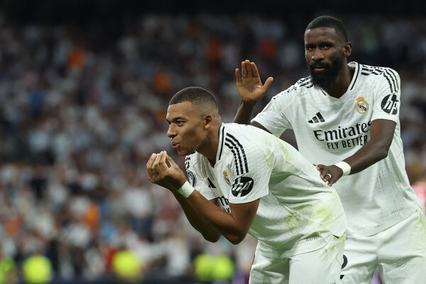 Versus / Real Madrid arranca la defensa del título con triunfo ante Stuttgart