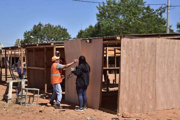 Ya son 50 las familias instaladas en la Costanera Norte - Nacionales - ABC Color