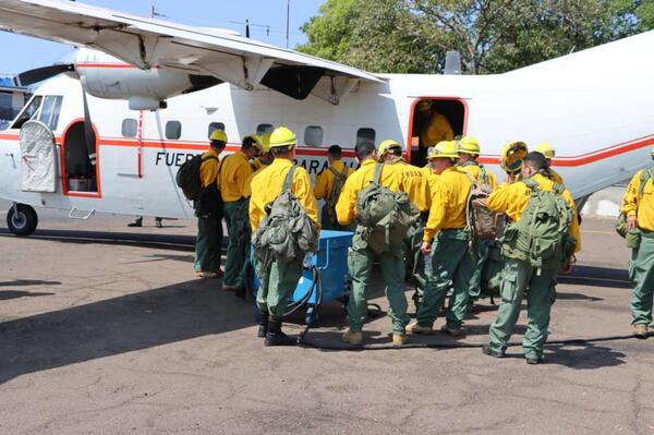 Bomberos forestales regresan al Chaco paraguayo para combatir nuevos focos de incendio
