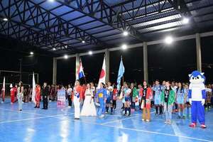 Arrancó con algarabía estudiantil los JUPY 2024 en su fase departamental en Paraguarí  - Nacionales - ABC Color