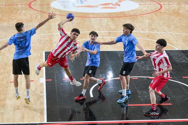 Balonmano: Los U14 con pie derecho - Polideportivo - ABC Color