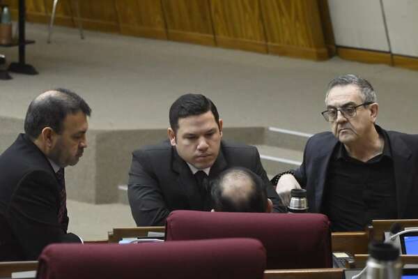 Abdistas desafían a los cartistas: esto pasó en Cámara de Diputados - Política - ABC Color