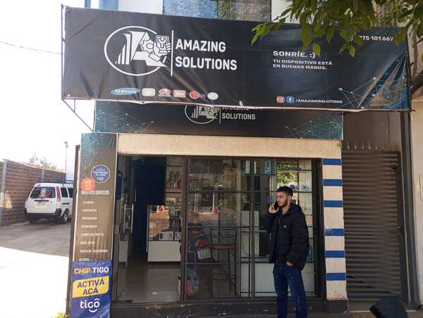 Hurtaron casi 20 celulares de un comercio en pleno centro de Encarnación