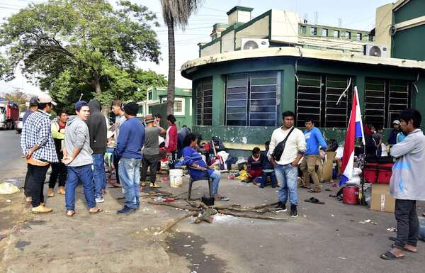 Indígenas vuelven a manifestarse sobre Artigas y piden destitución de titular del Indi - Nacionales - ABC Color