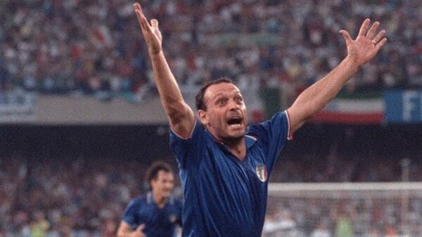 Muere a los 59 años 'Totò' Schillaci, mítico delantero italiano