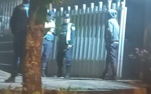 Adicto despoja de su arma a guardia que se durmió