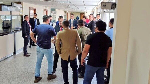 Intendente de Ñemby tras audiencia en el Juzgado: "Todo es falso", afirma sobre imputación
