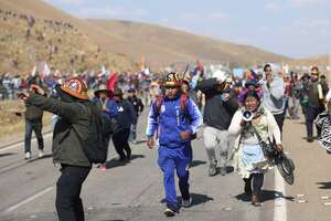 Se agrava la crisis en Bolivia: división en el oficialismo y bloqueo de las rutas - Mundo - ABC Color
